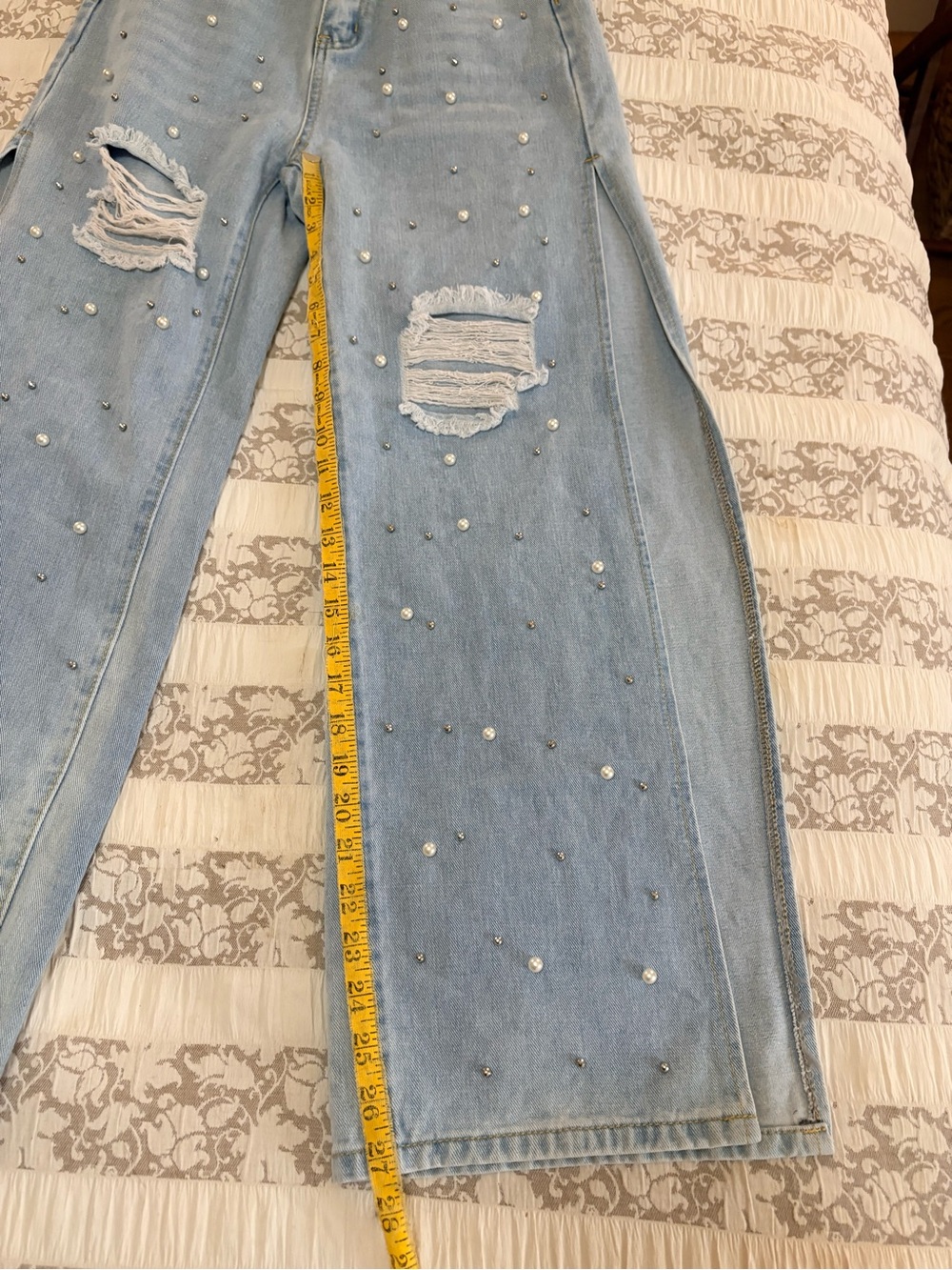 Wide wide leg Jean pants, Pearl-Embellished, long side slit. Size XS. Country go - Picture 10 of 10